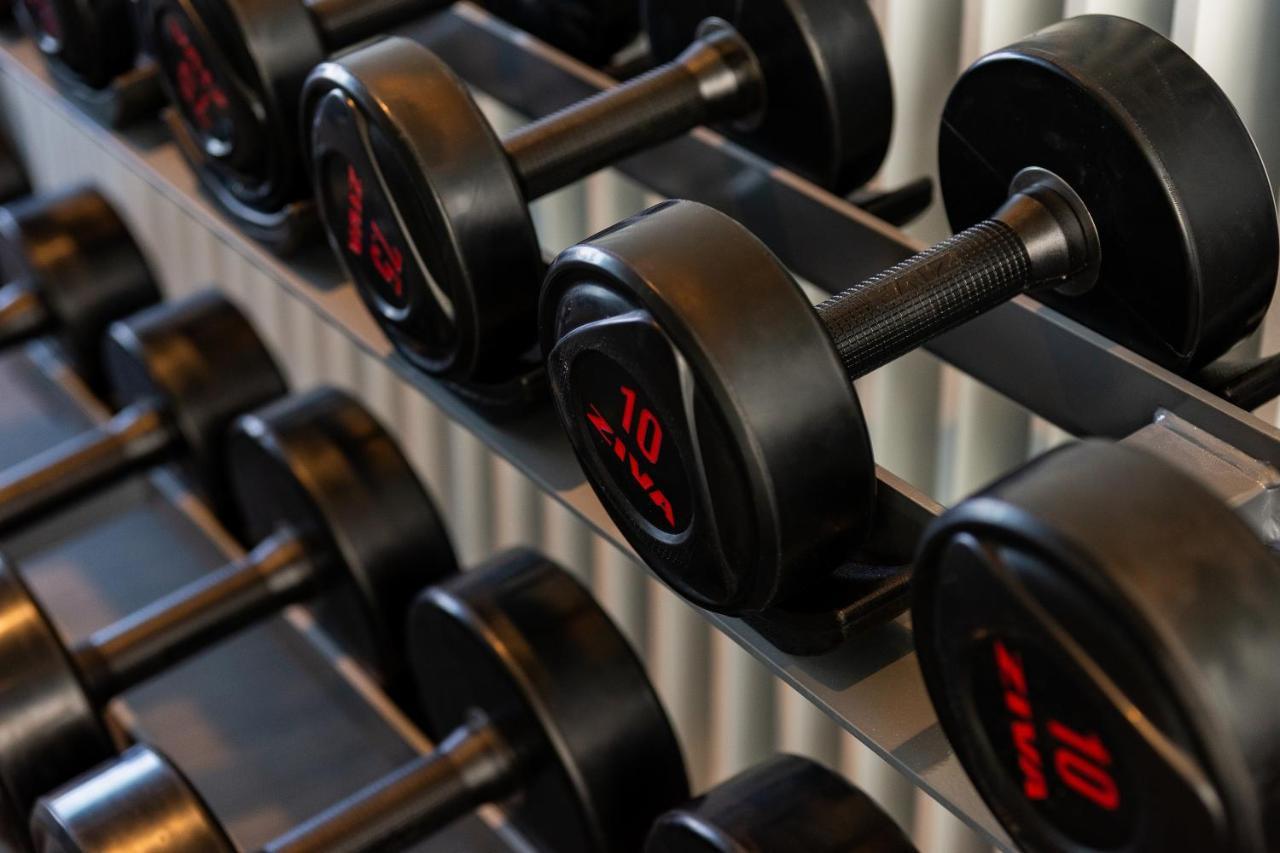 Arbour Hotel And Residence Паттая Екстер'єр фото Dumbbells on a rack