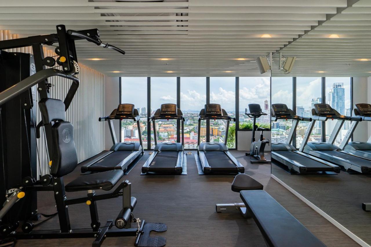 Arbour Hotel And Residence Паттая Екстер'єр фото The gym at the 10th floor